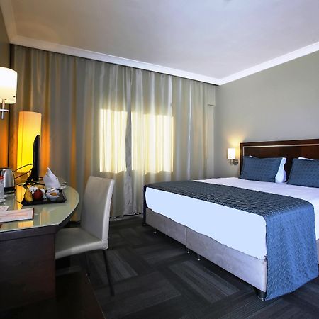คายา เพรสทีจ Hotel อิซมีร์ ภายนอก รูปภาพ