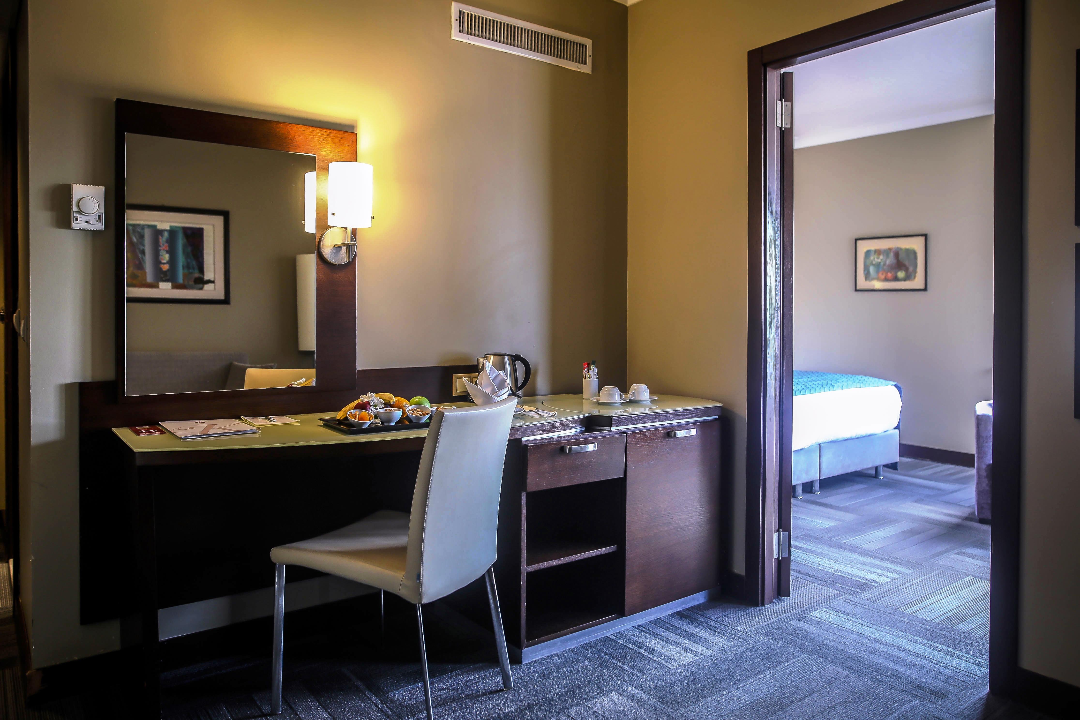 คายา เพรสทีจ Hotel อิซมีร์ ภายนอก รูปภาพ