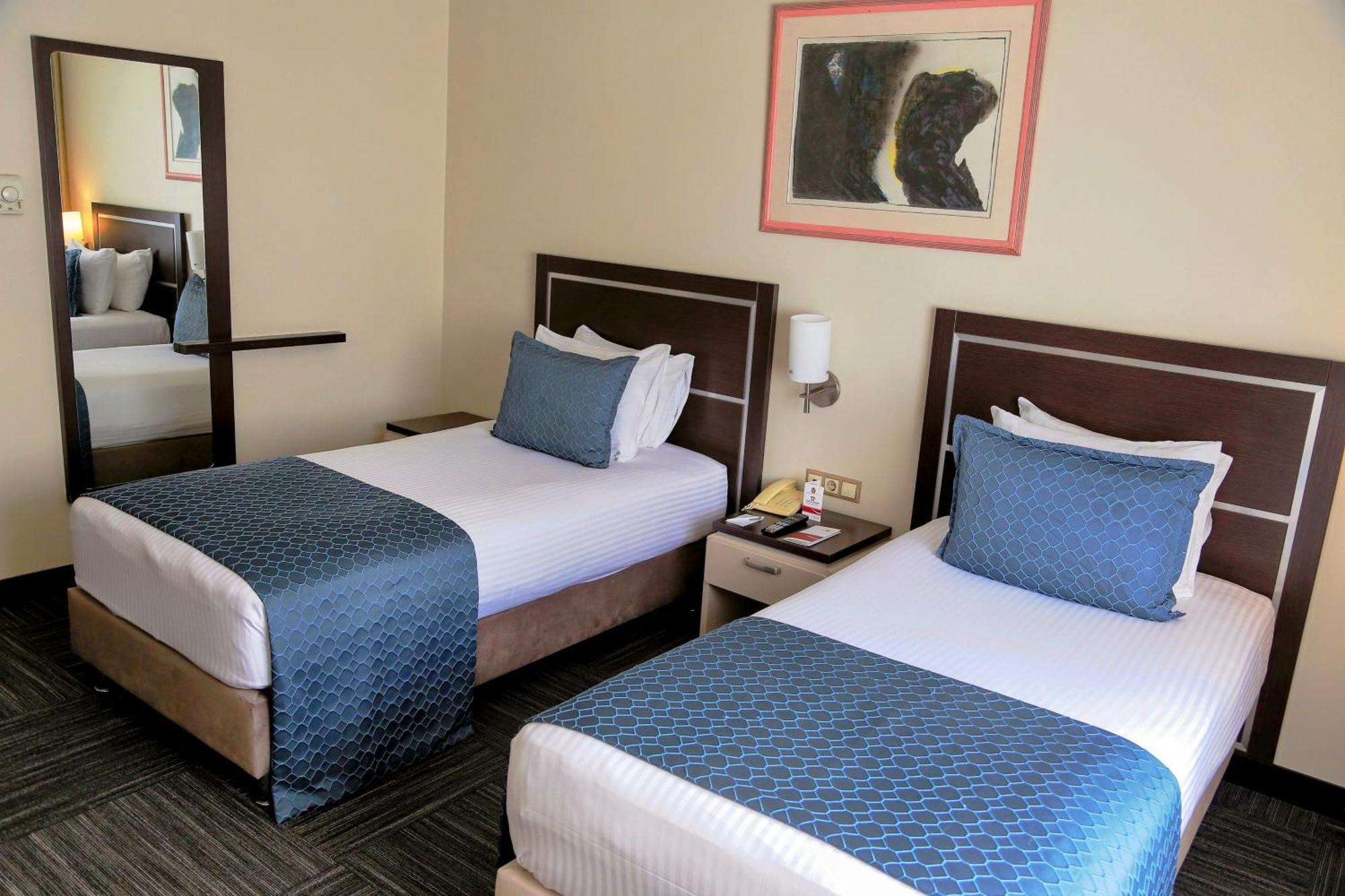 คายา เพรสทีจ Hotel อิซมีร์ ภายนอก รูปภาพ
